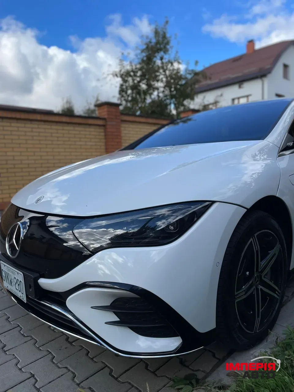 Mercedes-Benz EQE - фото 7