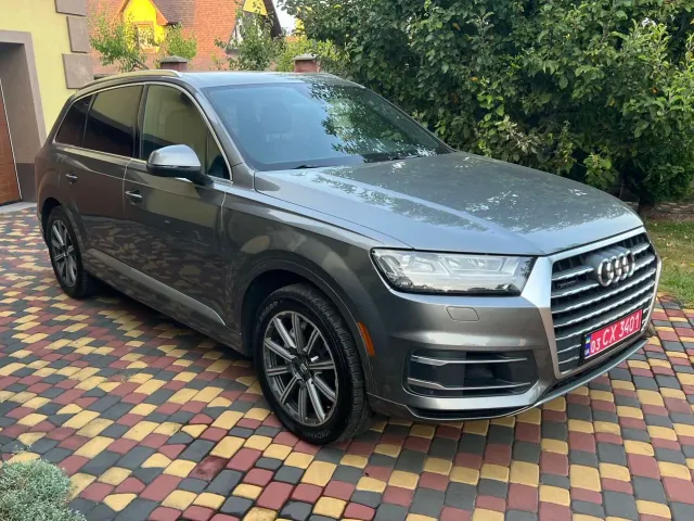 Audi Q7 - фото 3