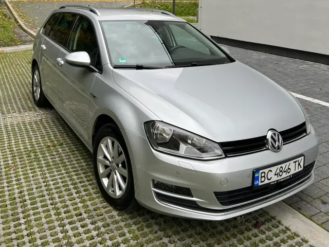 Volkswagen Golf - фото 2