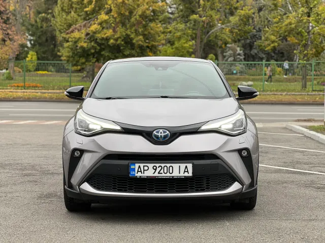 Toyota C-HR - фото 2