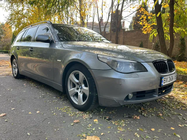 BMW 5 серії - фото 1