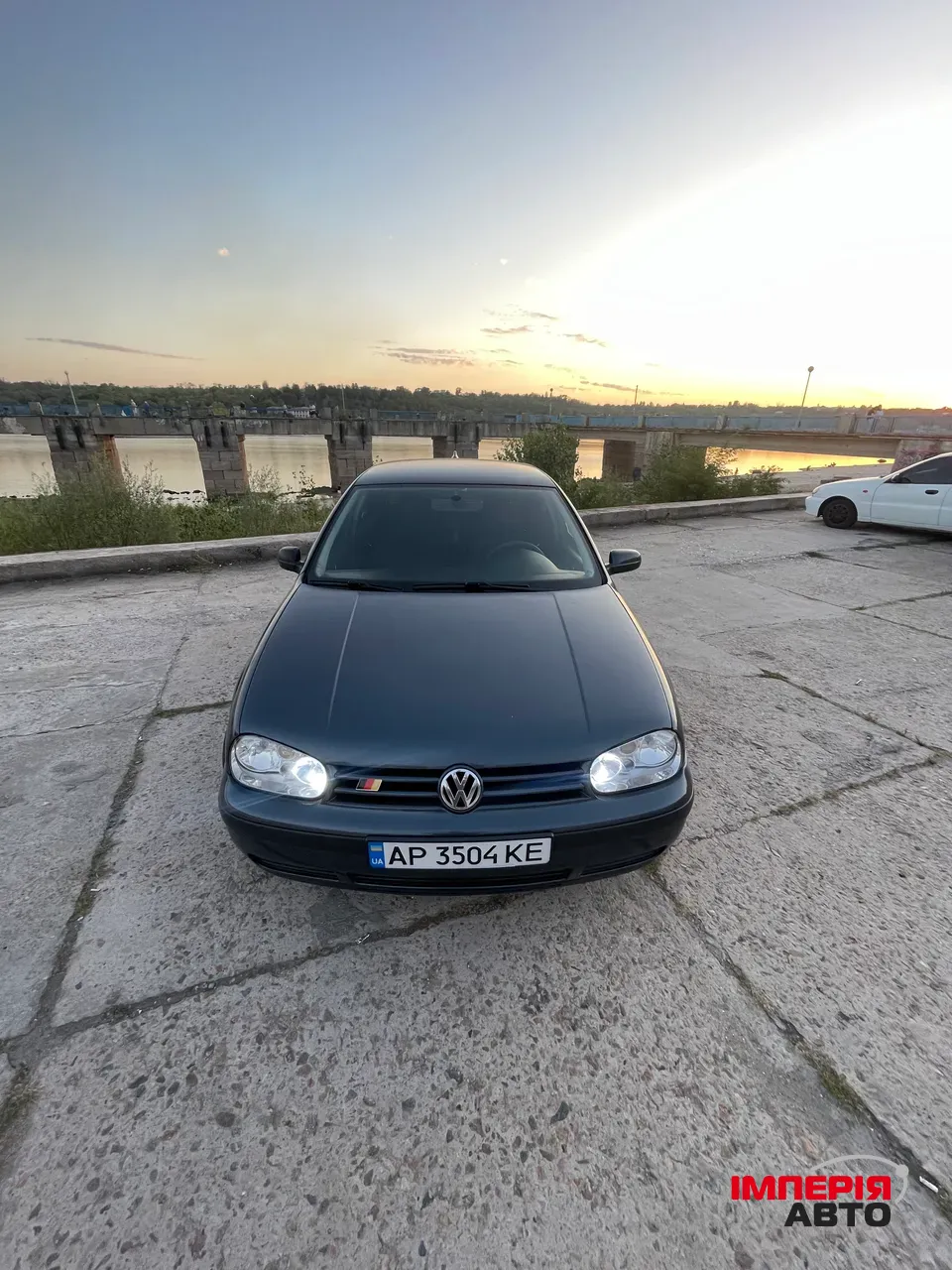 Volkswagen Golf - фото 6