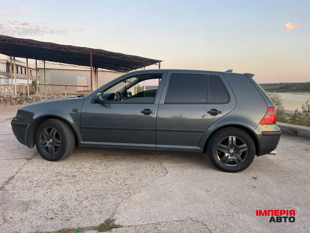 Volkswagen Golf - фото 4