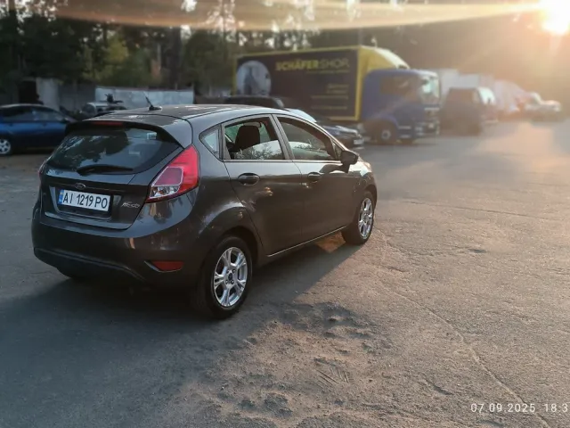 Ford Fiesta - фото 2