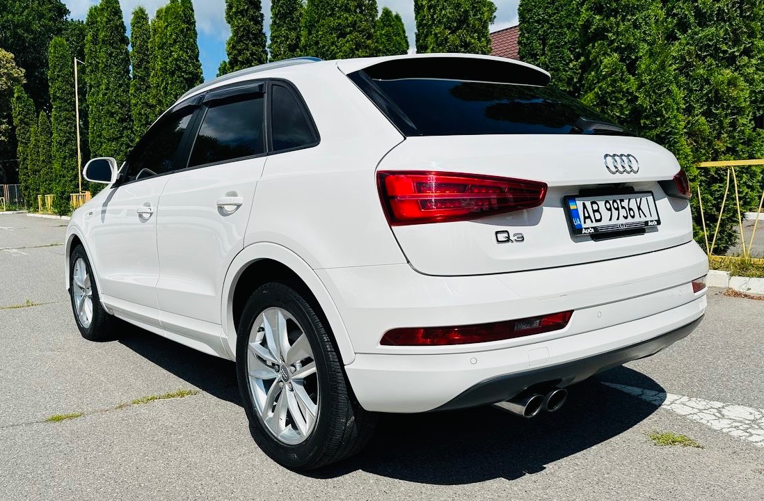Audi Q3 - фото 1