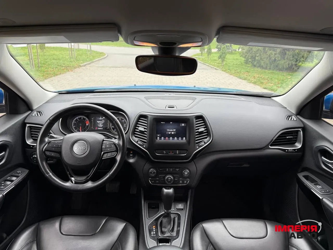 Jeep Cherokee - фото 8