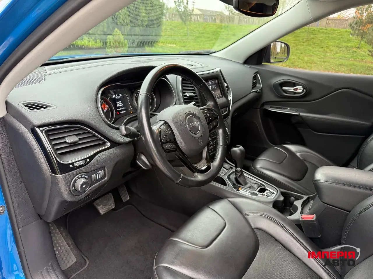 Jeep Cherokee - фото 25