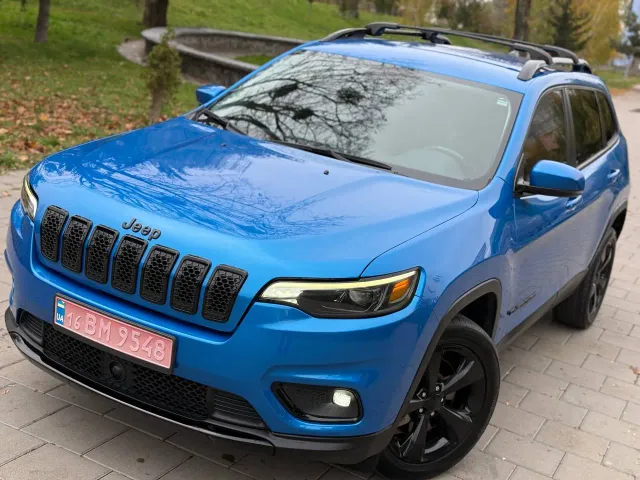 Jeep Cherokee - фото 1