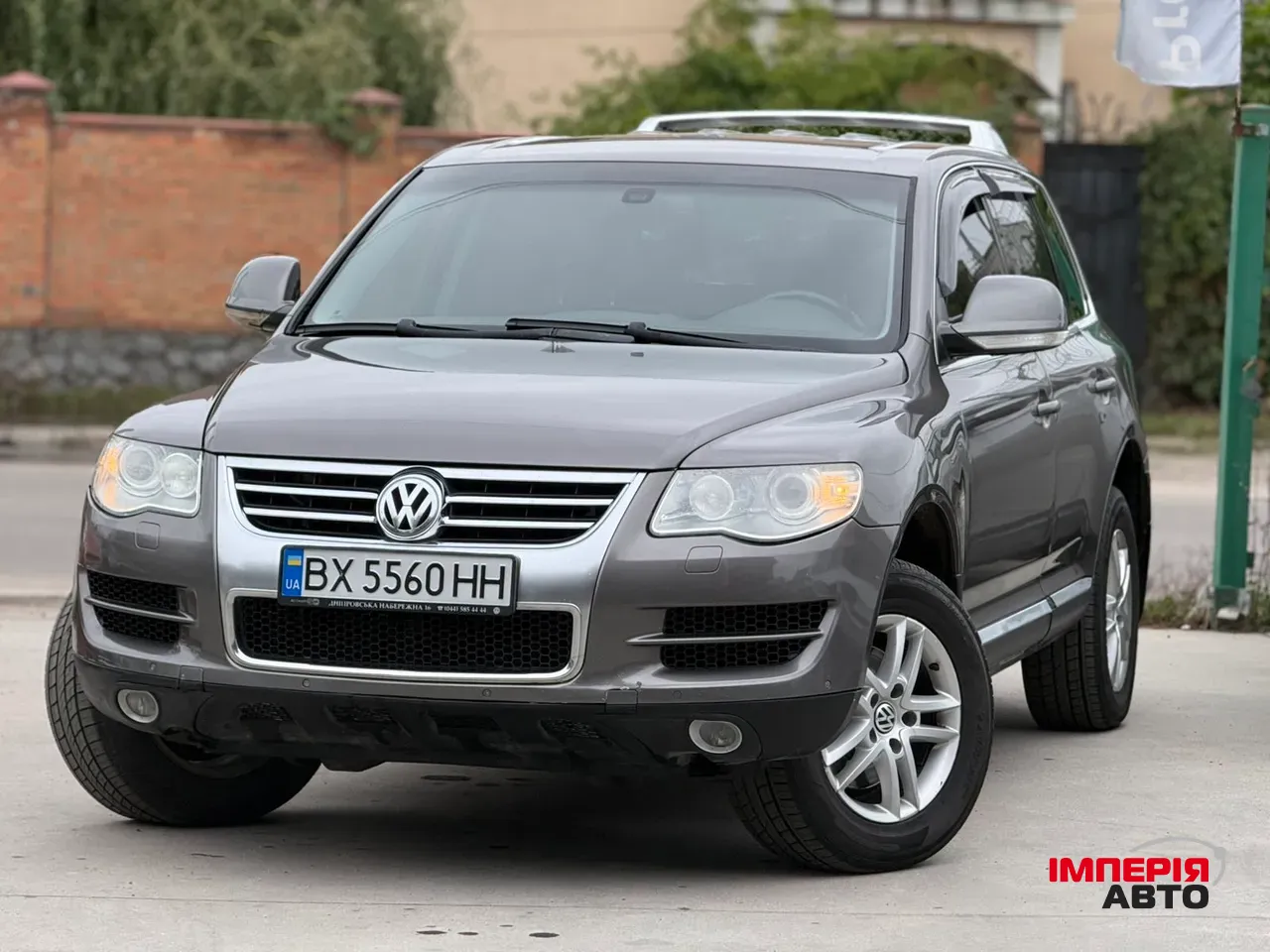 Volkswagen Touareg - фото 4
