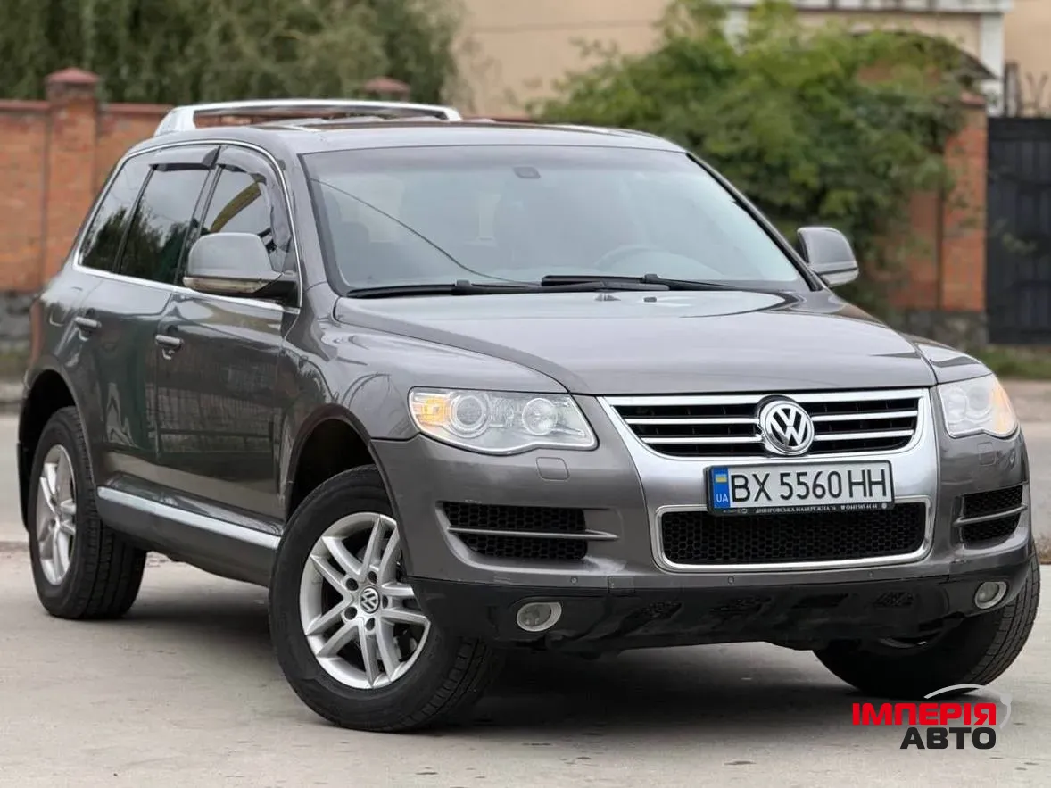 Volkswagen Touareg - фото 6