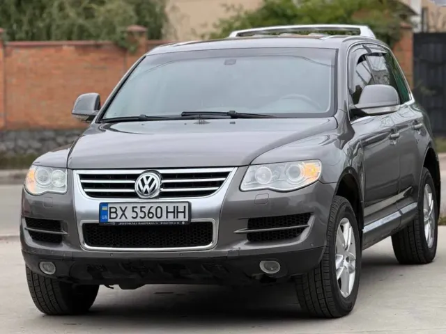 Volkswagen Touareg - фото 3