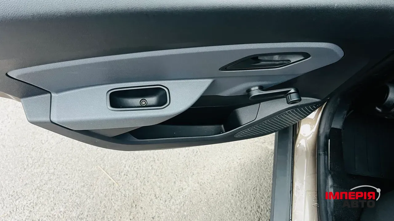 Renault Duster - фото 19