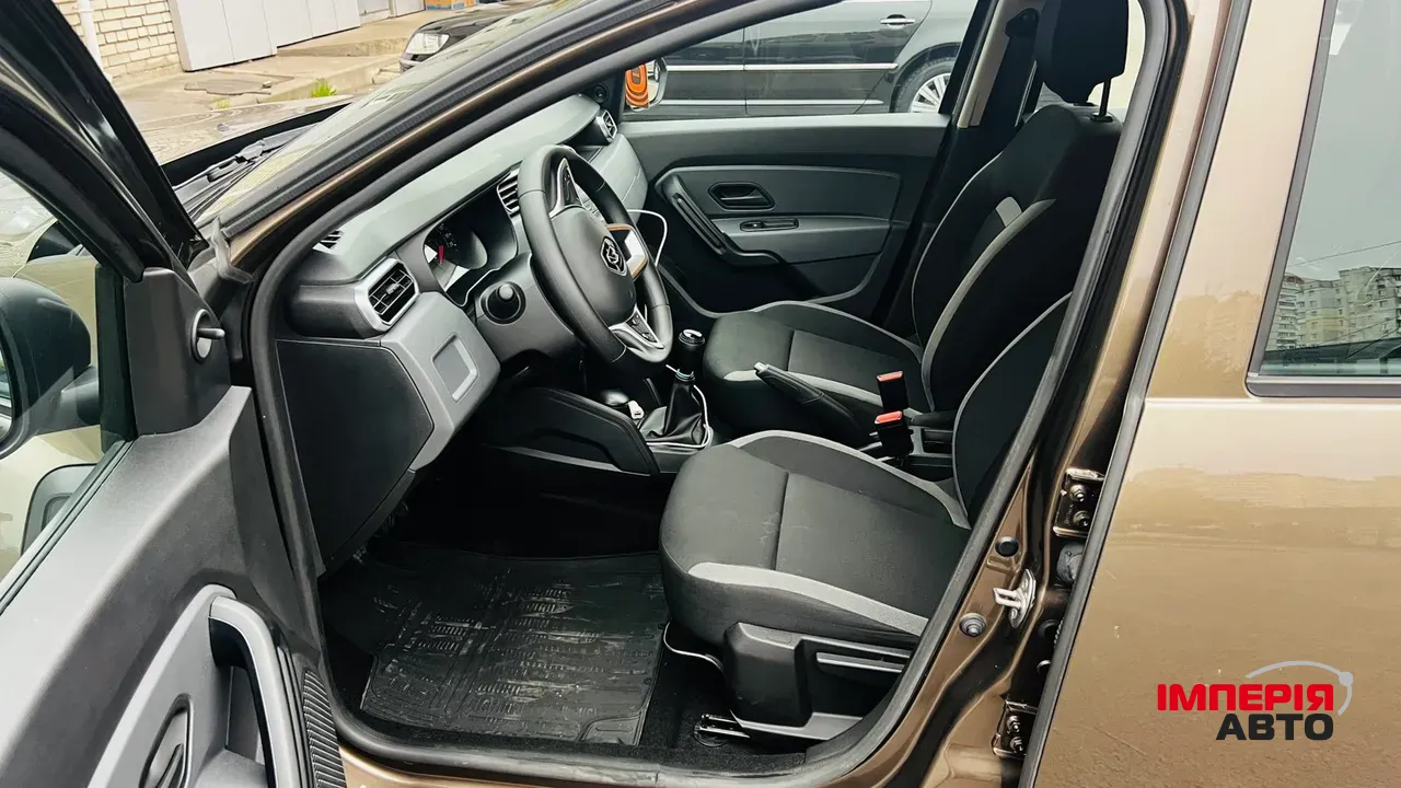 Renault Duster - фото 14