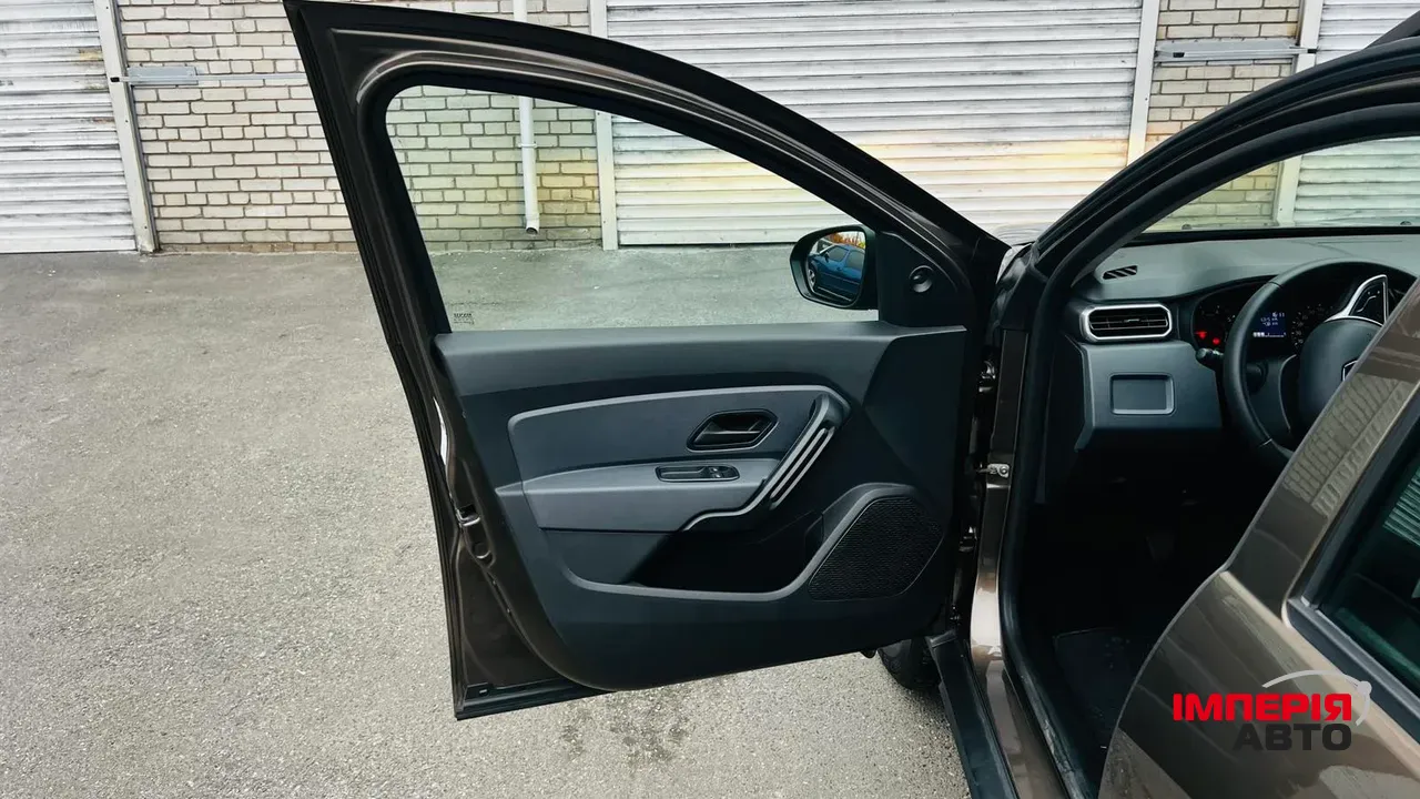 Renault Duster - фото 18