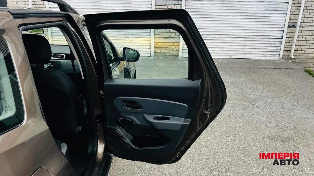 Renault Duster - фото 25