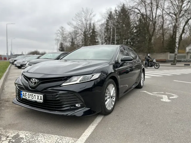 Toyota Camry - фото 2