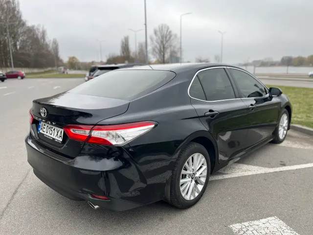 Toyota Camry - фото 5