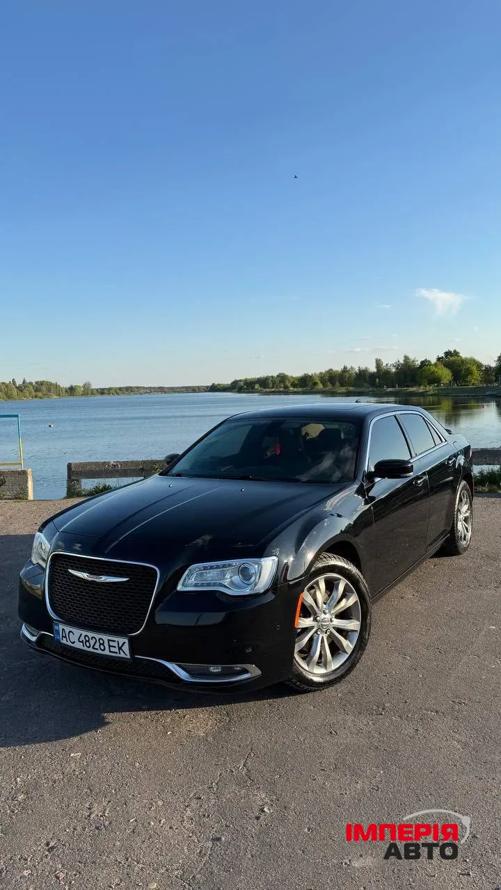 Chrysler 300C - фото 1
