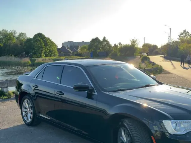 Chrysler 300C - фото 2