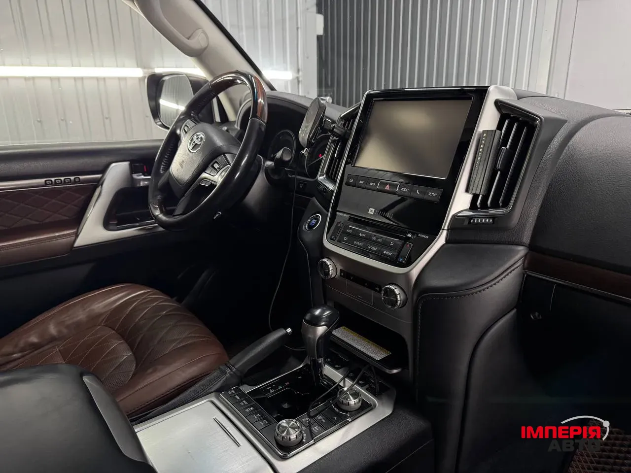 Toyota Land Cruiser - фото 7