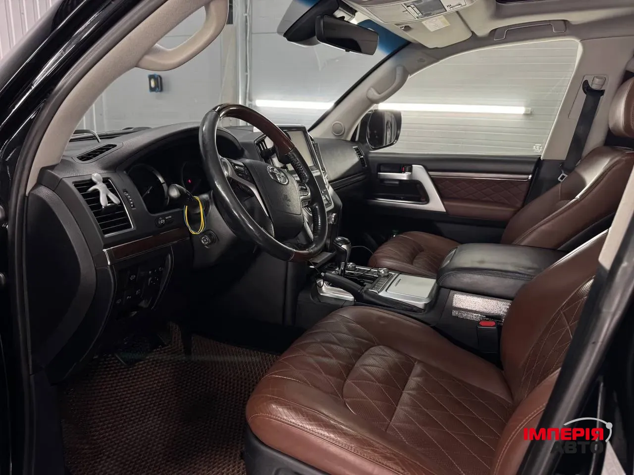 Toyota Land Cruiser - фото 3