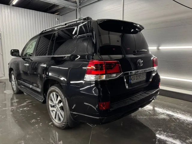 Toyota Land Cruiser - фото 4