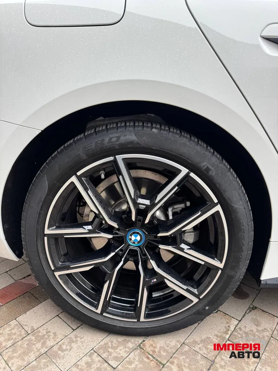 BMW i4 - фото 11