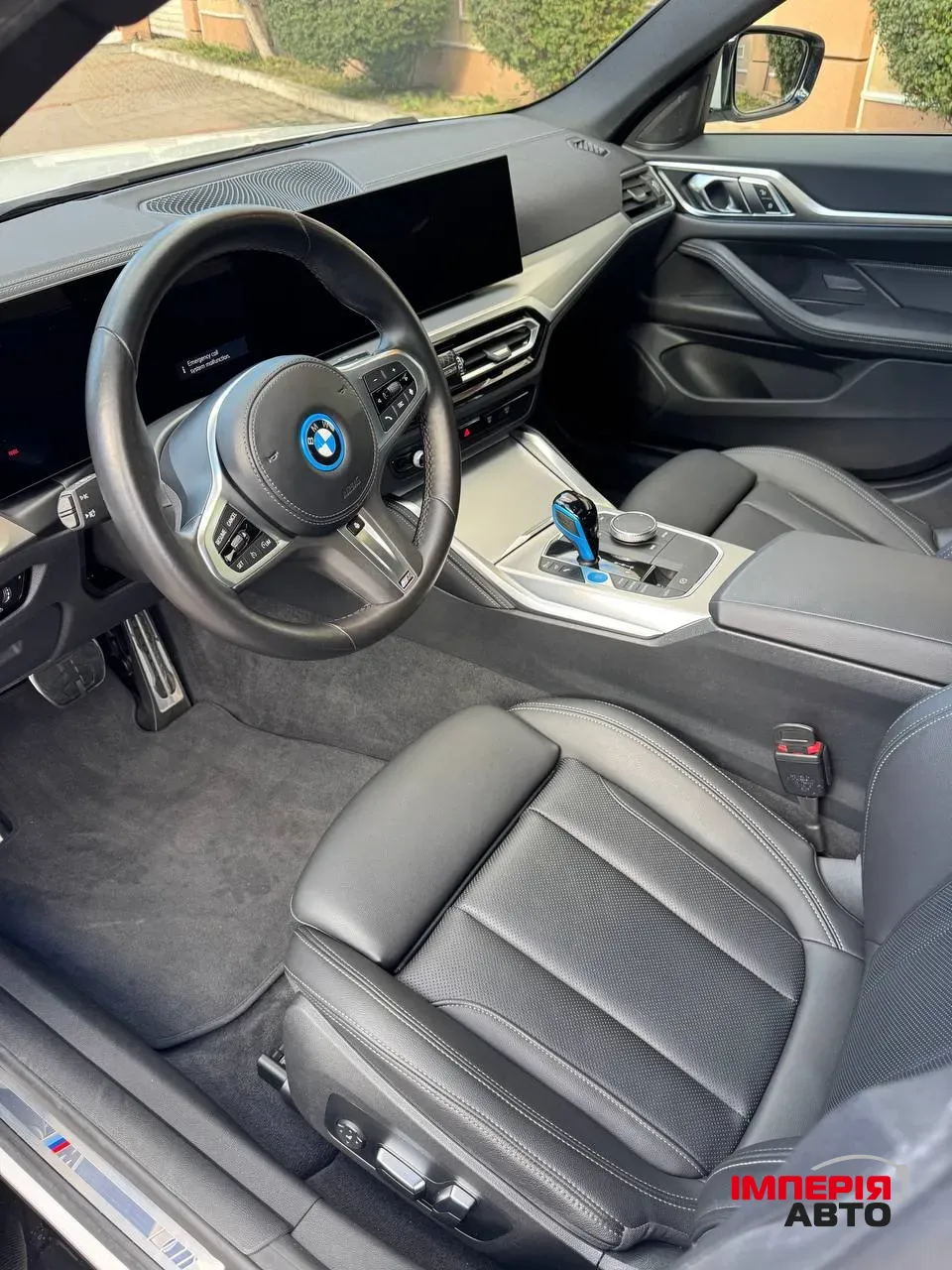 BMW i4 - фото 12