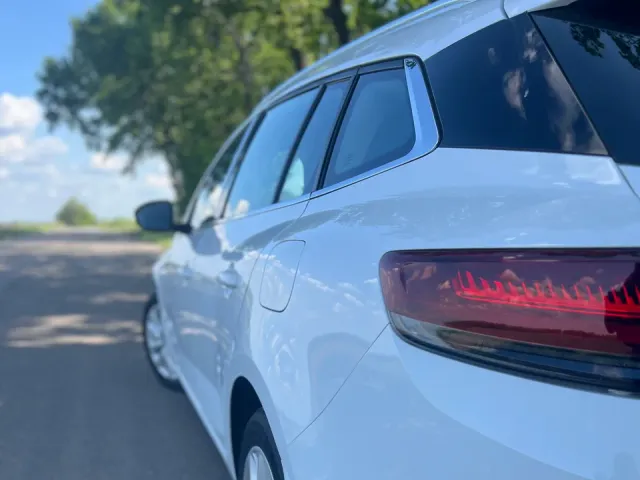 Renault Megane - фото 5