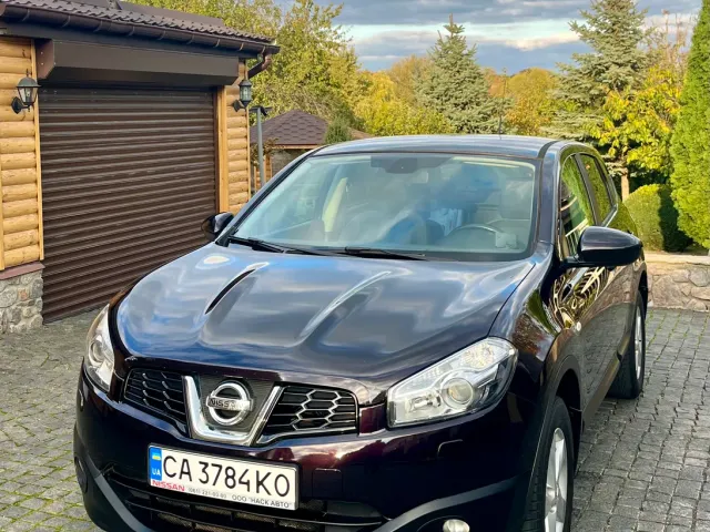 Nissan Qashqai - фото 1