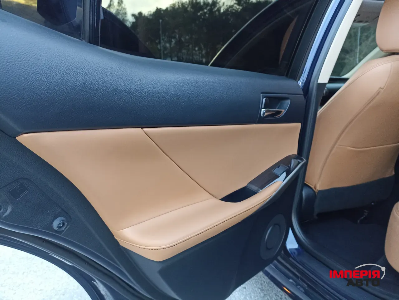 Lexus IS - фото 19