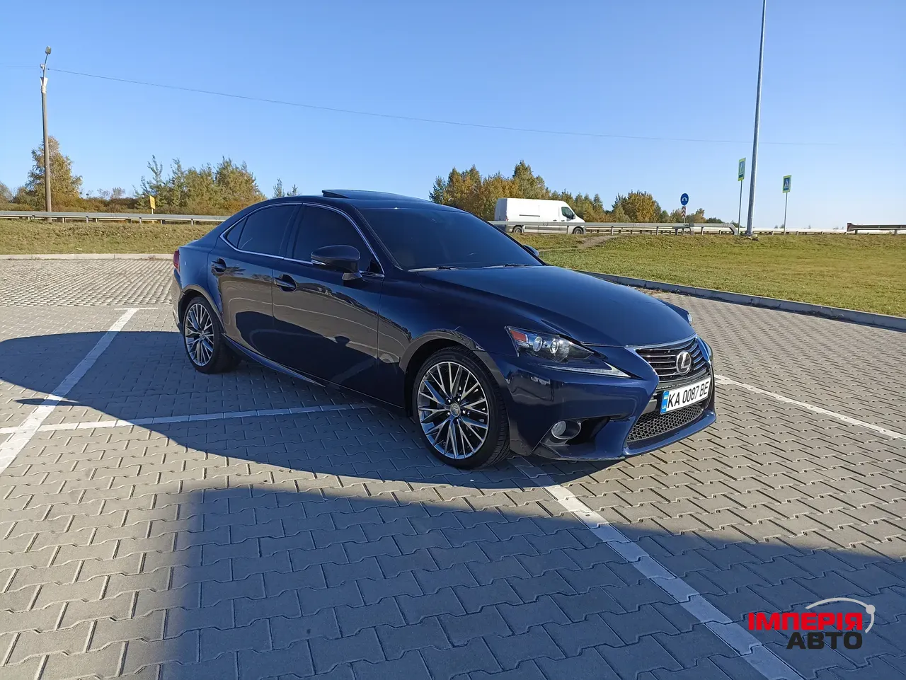 Lexus IS - фото 2