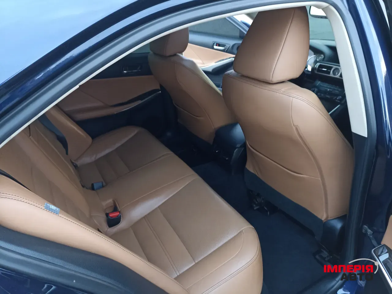 Lexus IS - фото 20