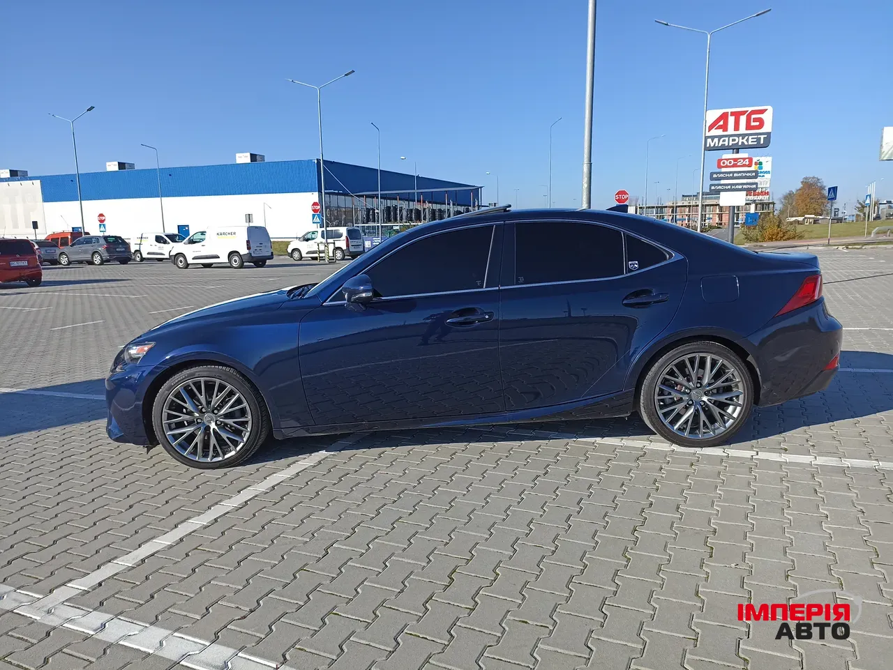 Lexus IS - фото 5