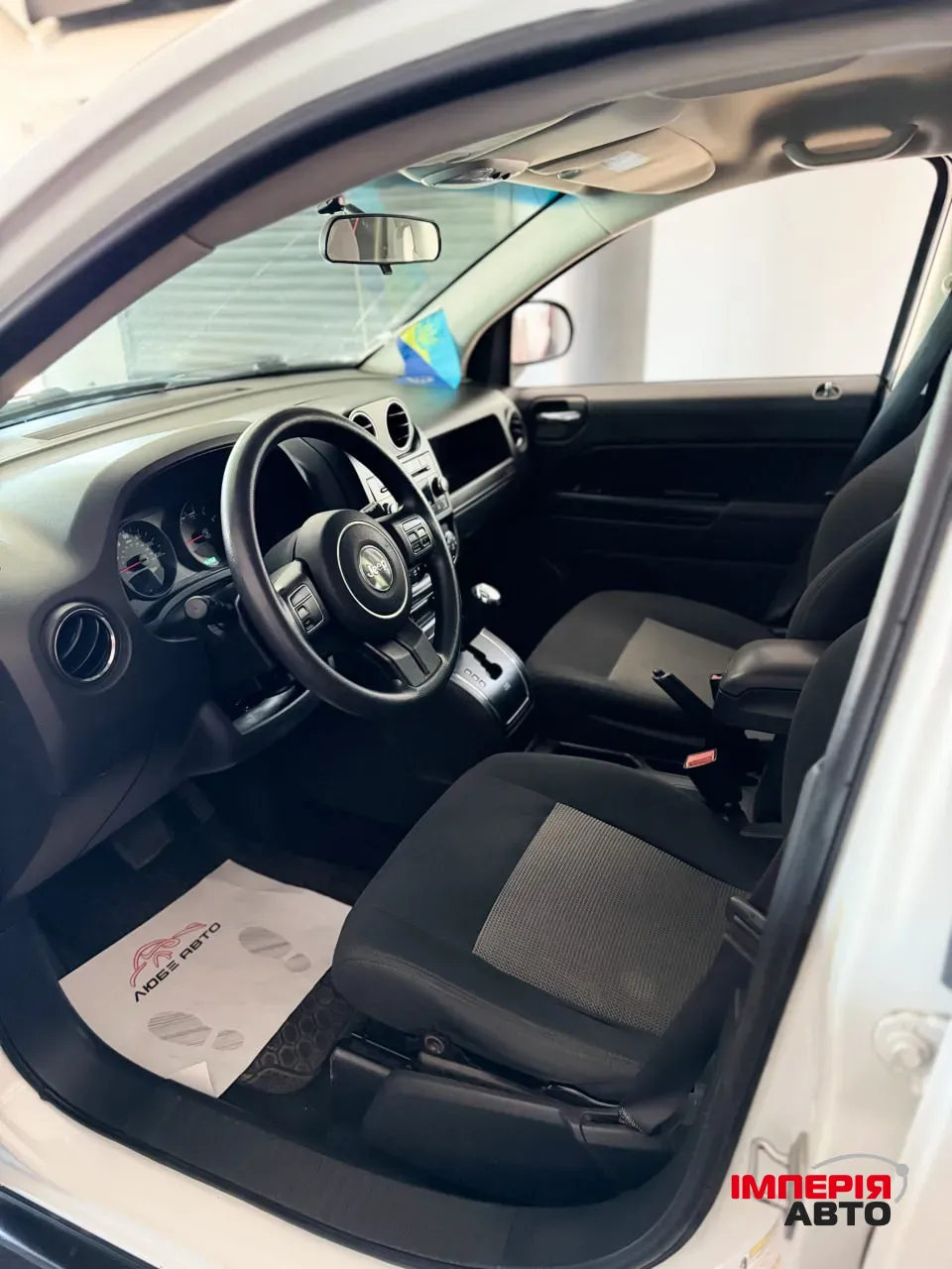 Jeep Compass - фото 6