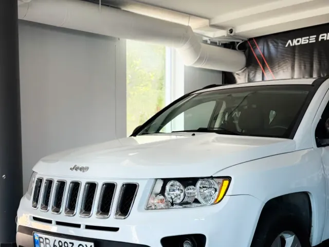 Jeep Compass - фото 2