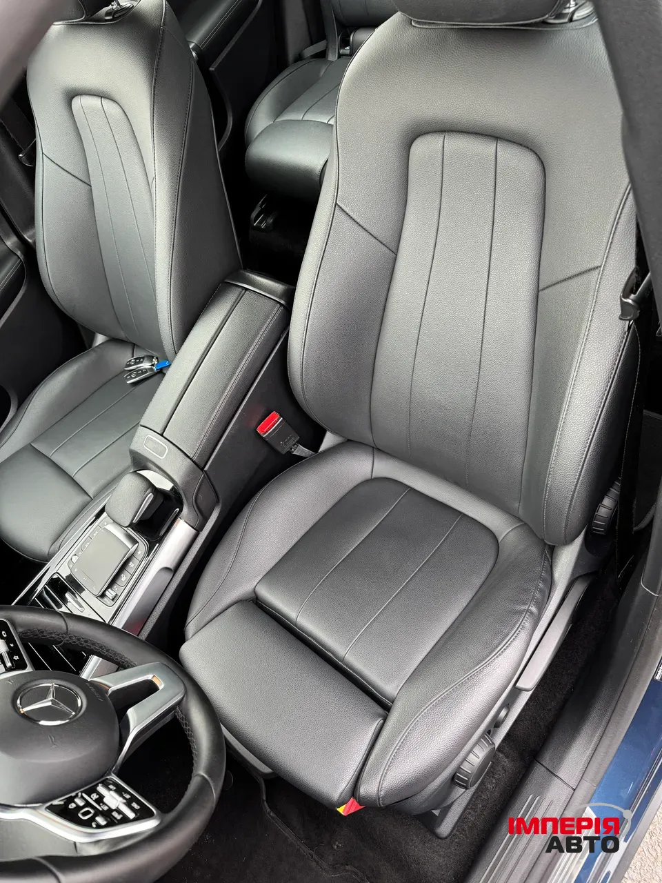 Mercedes-Benz EQB - фото 11