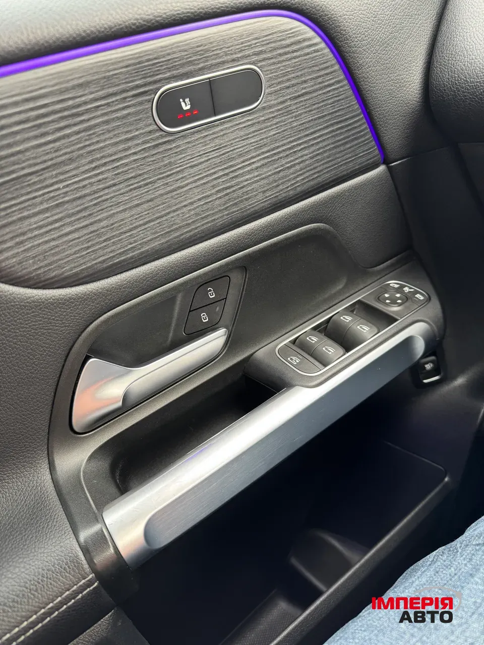 Mercedes-Benz EQB - фото 10