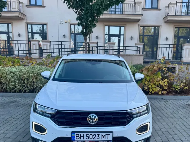 Volkswagen T-Roc - фото 4