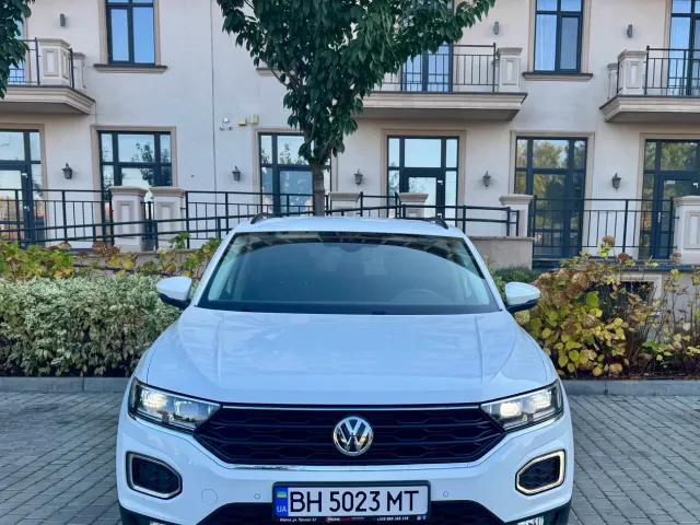 Volkswagen T-Roc - фото 3