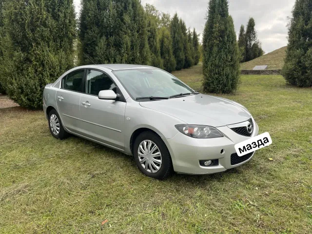 Mazda 3 - фото 2