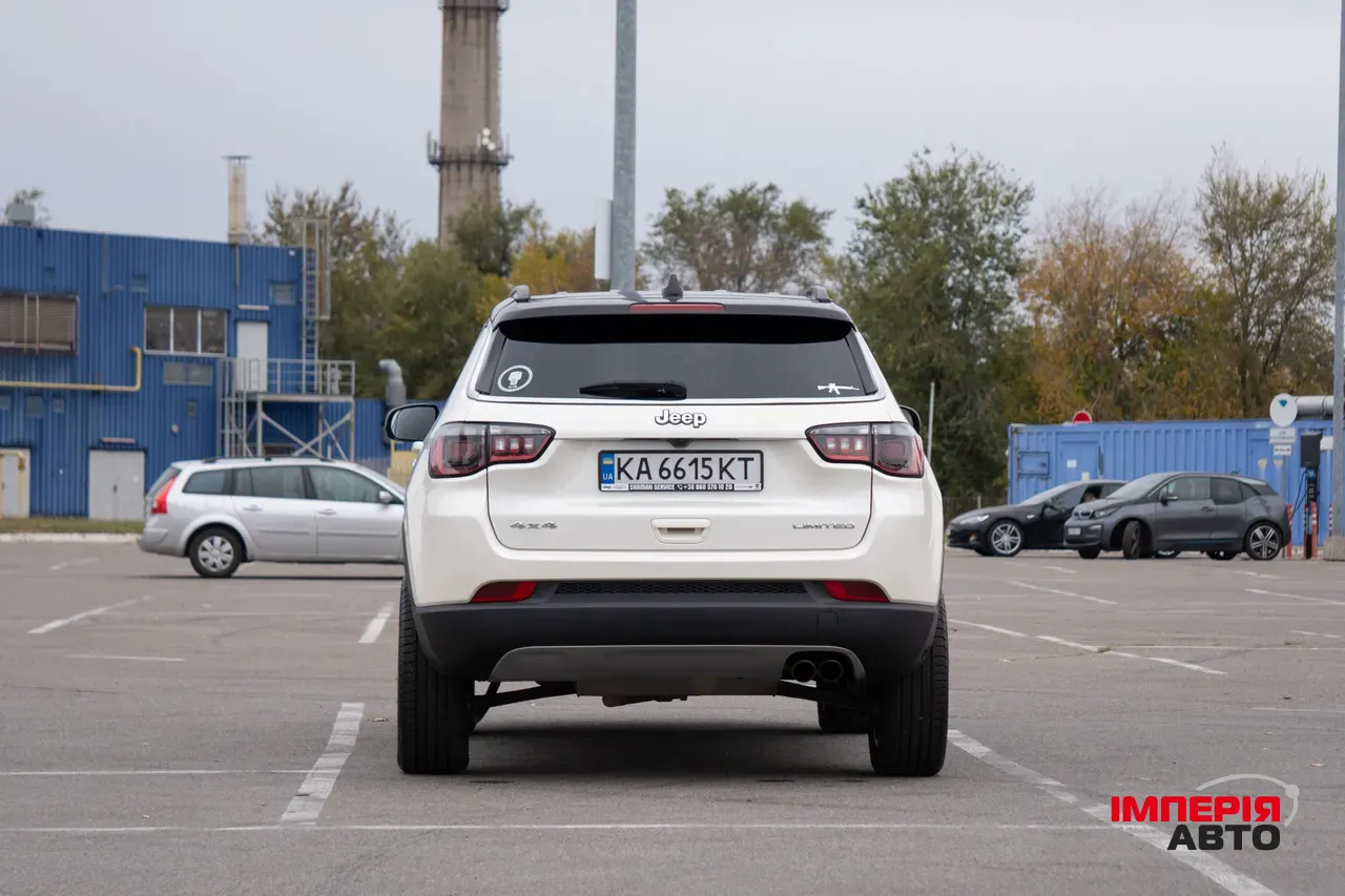 Jeep Compass - фото 11