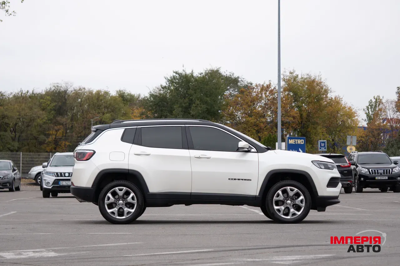 Jeep Compass - фото 10