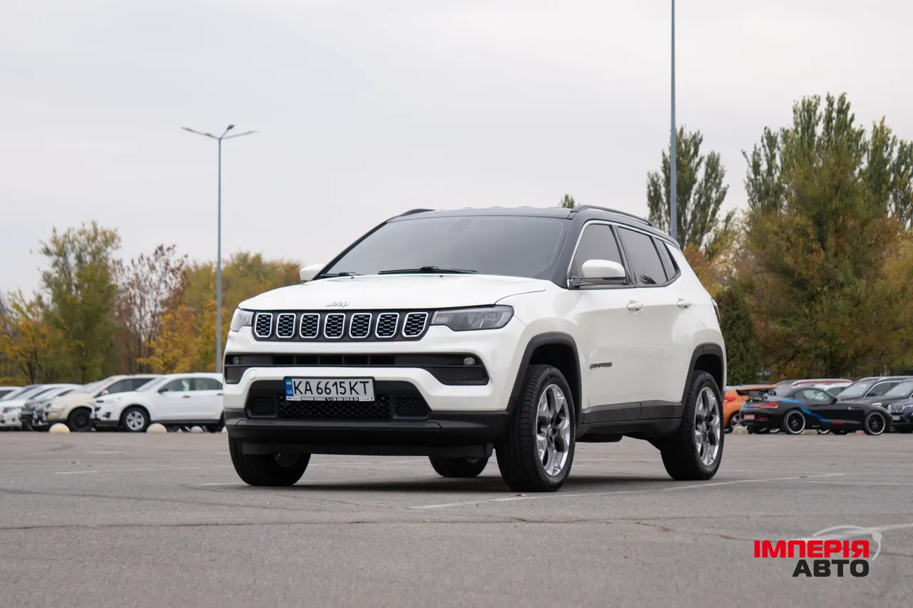 Jeep Compass - фото 1