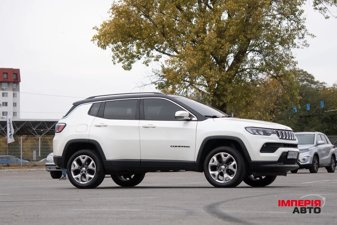 Jeep Compass - фото 12
