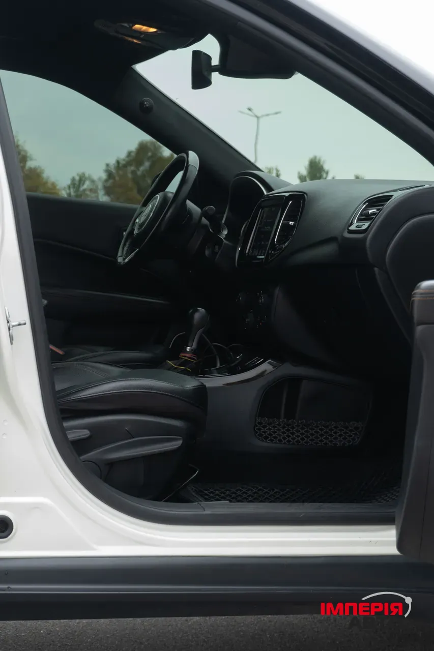 Jeep Compass - фото 54