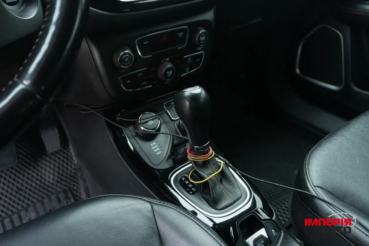 Jeep Compass - фото 33