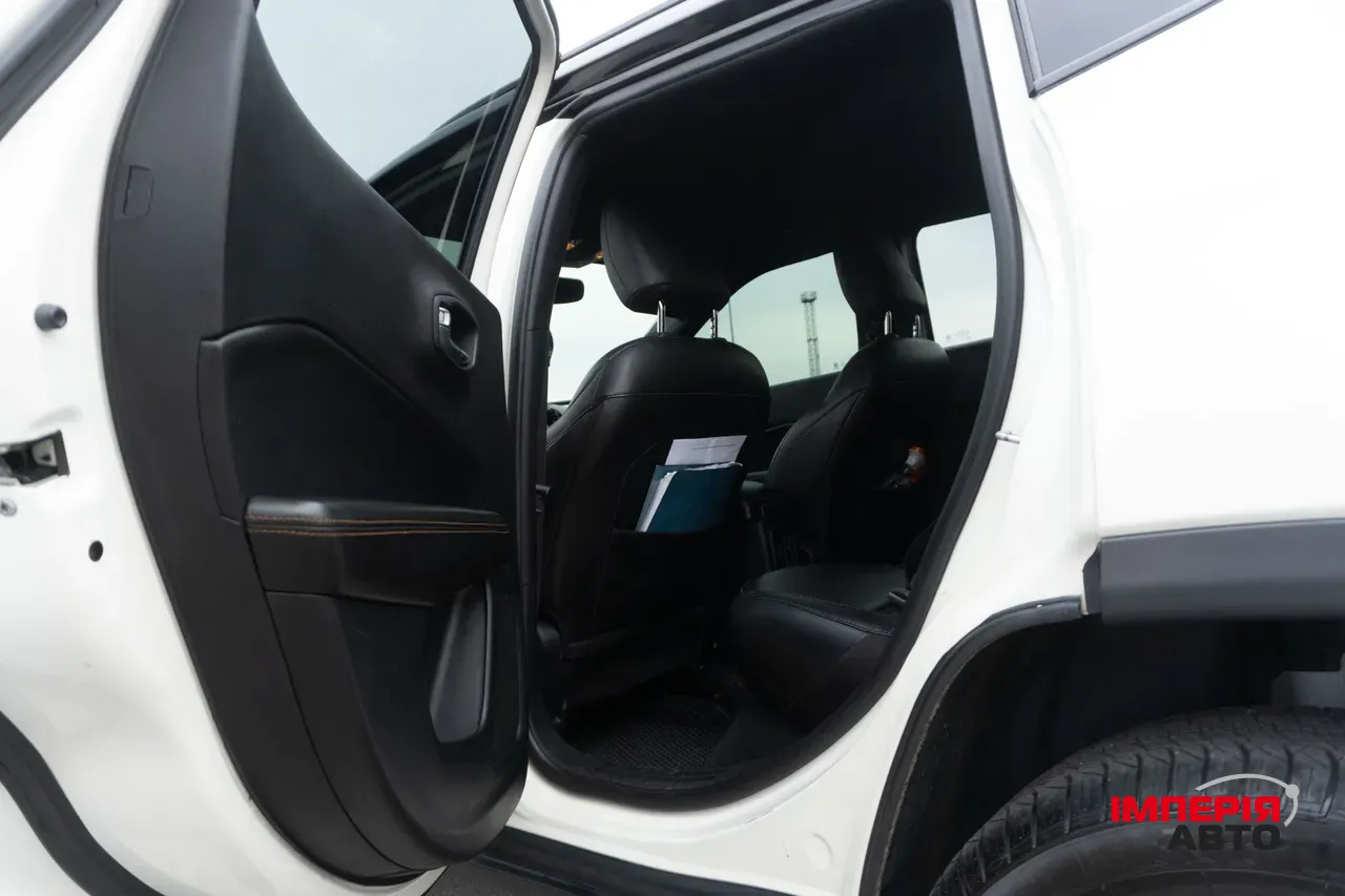Jeep Compass - фото 40