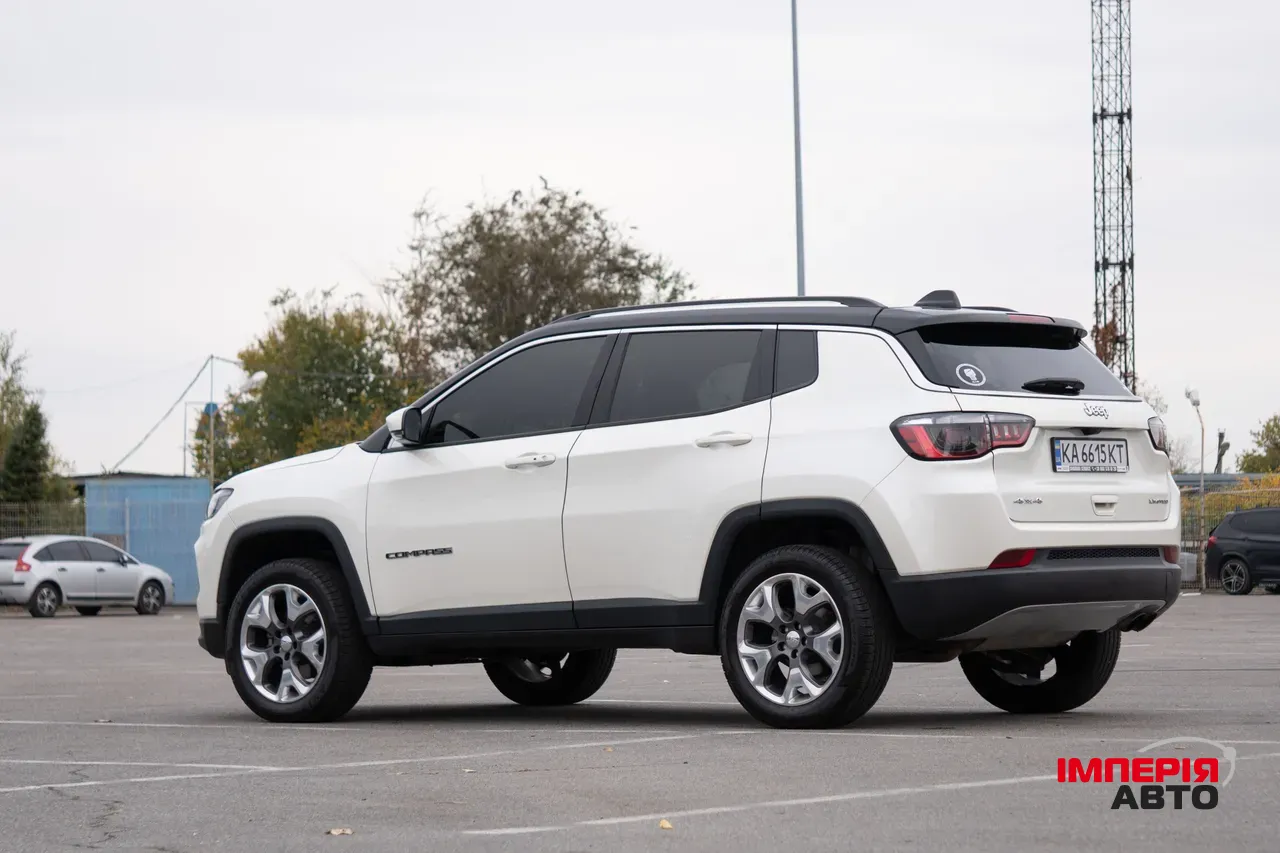Jeep Compass - фото 6