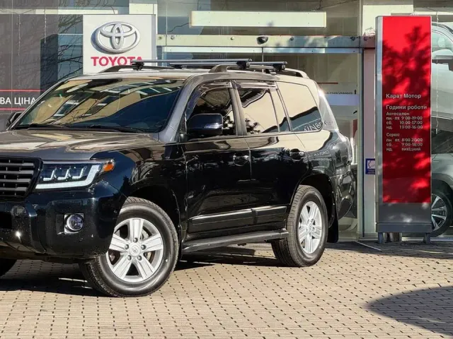 Toyota Land Cruiser - фото 1